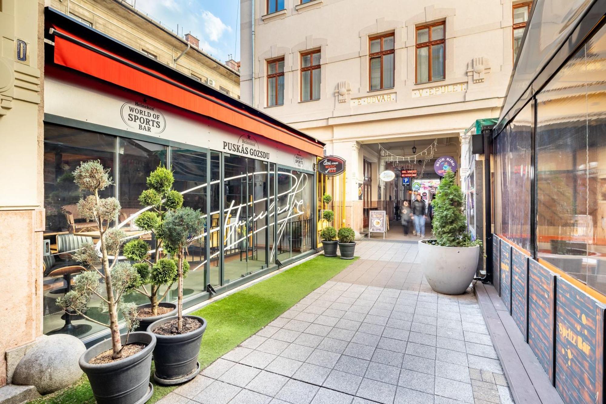 Super Central - Very Lively Area - In Gozsdu Budapest Exterior foto