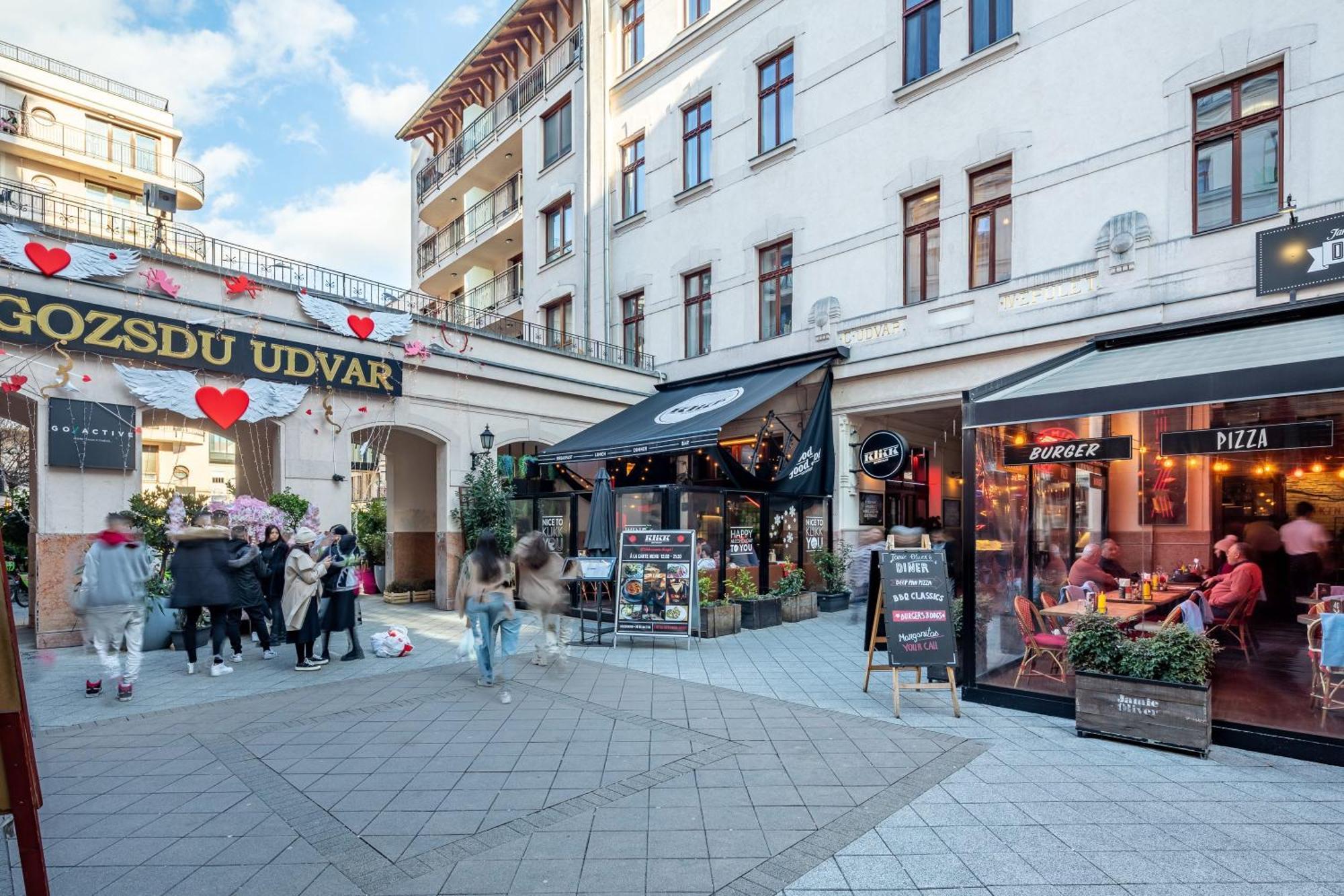 Super Central - Very Lively Area - In Gozsdu Budapest Exterior foto